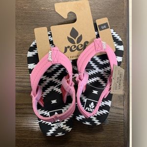 Toddler flip flops